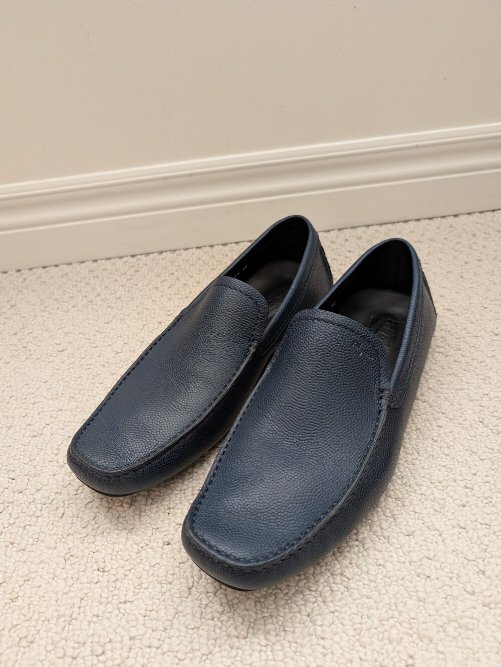Salvatore Ferragamo - Pebbled Leather Slip-On Loafers – Navy – Men's 9.5 EE